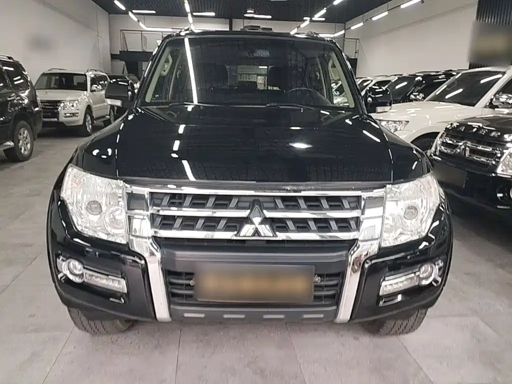 Pajero (Import) 3.0 L Auto Standard