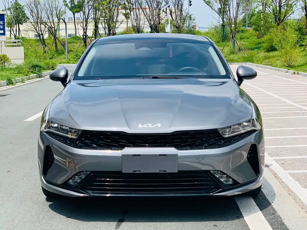Kia K5 380 T GT-Line Refreshed