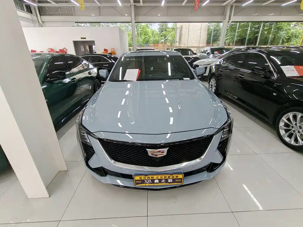 Cadillac CT5 28 T Track Performance