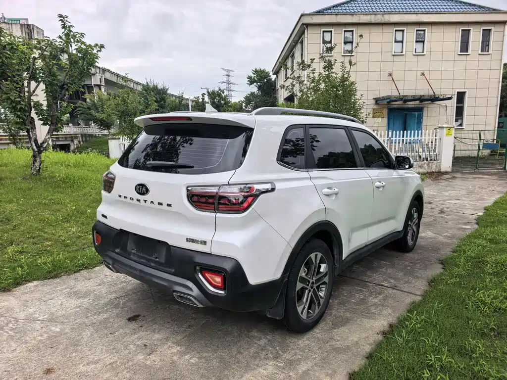 Sportage 2.0 L Auto Smart Enjoyment Luxury