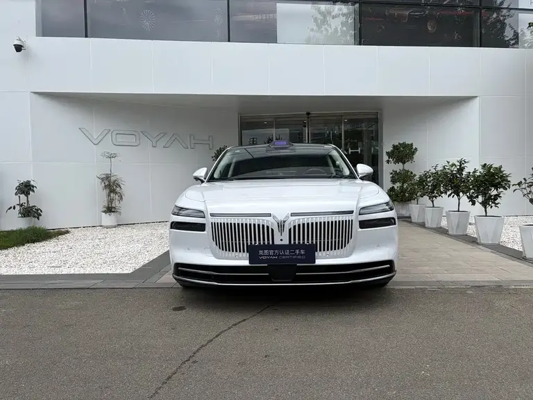 Voyah Zhuiguang L 4 WD Ultra