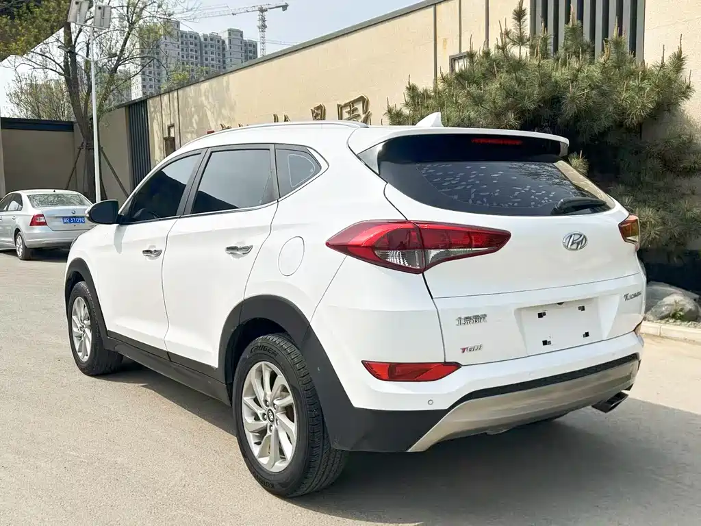 Tucson 1.6 T DCT 2 WD Intelligent
