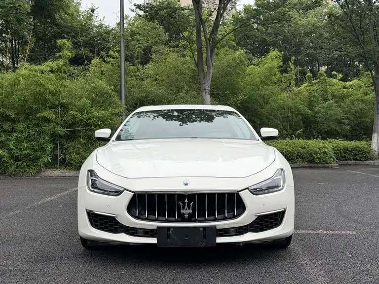 Maserati Ghibli 3.0 T Luxury CN-V