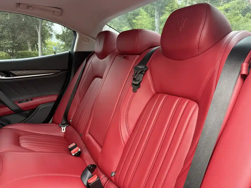 Ghibli 3.0 T Luxury CN-V