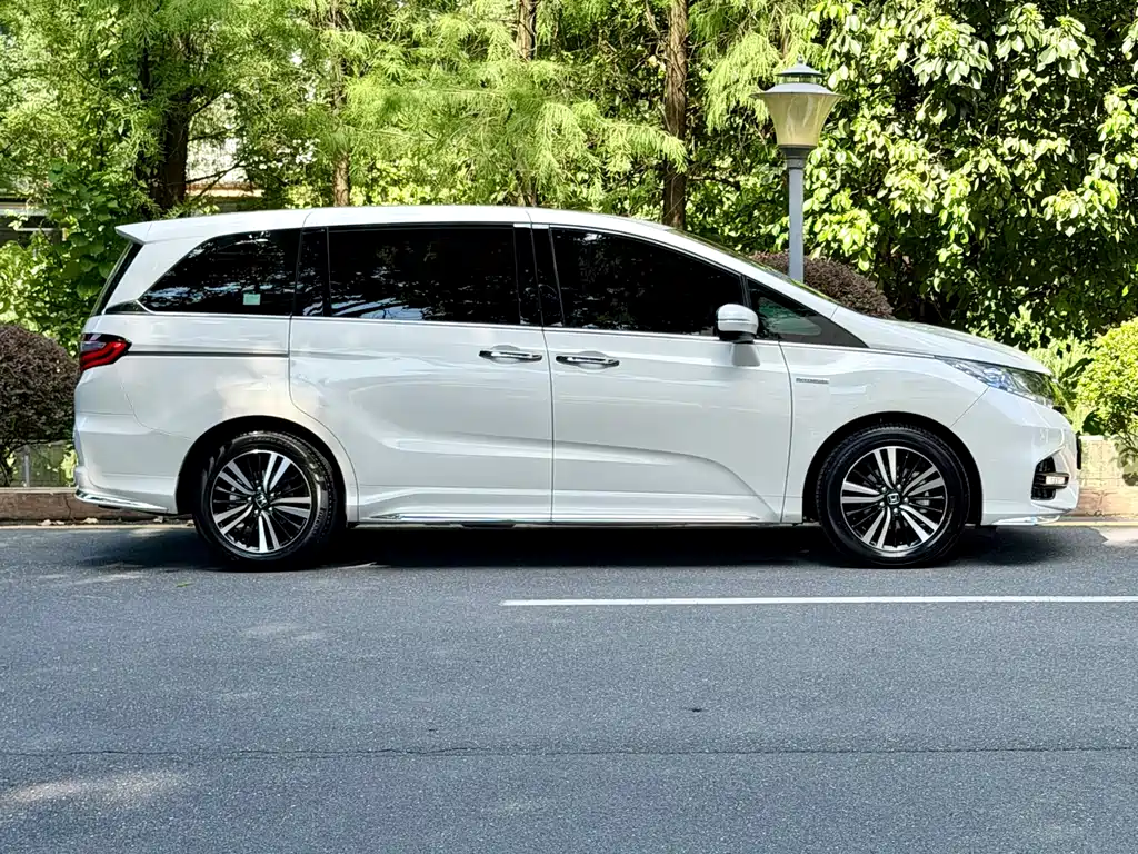 Odyssey 2.0 L Sharp· Smart Enjoyment