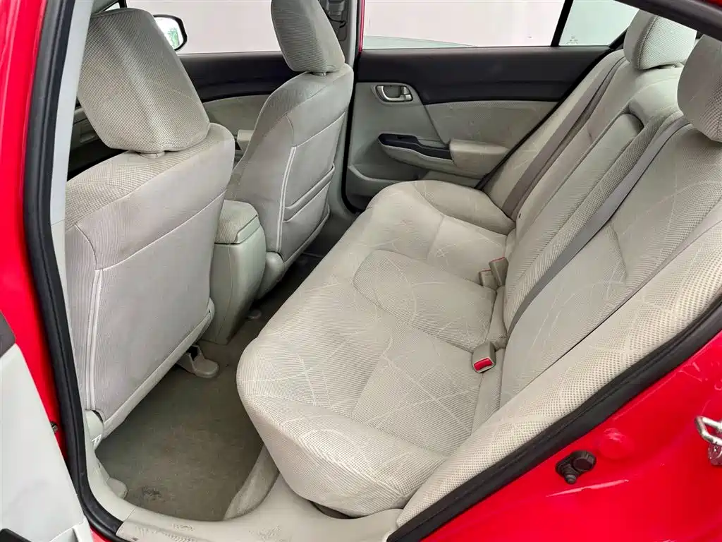 Civic 10 th Anniversary Commemorative 1.8 L Auto Comfort