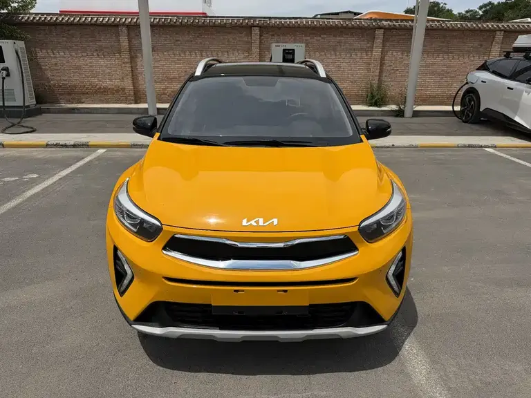 Kia Stonic 1.4 L CVT Sunroof