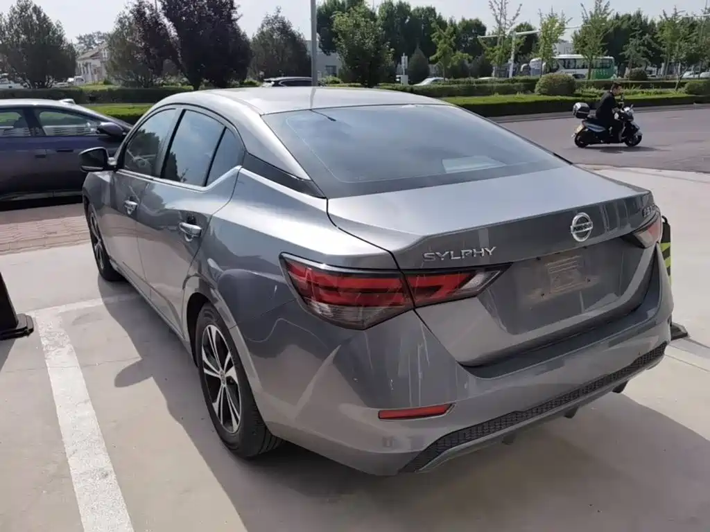 Sylphy 1.6 L XL CVT Joy