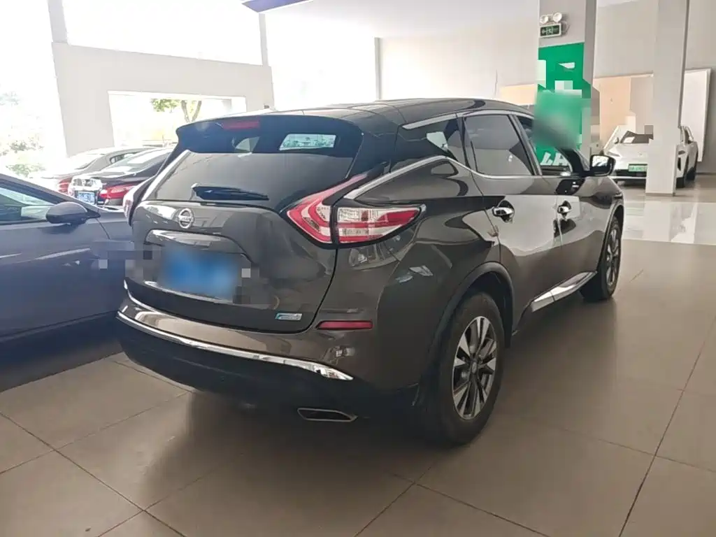 Murano 2.5 L XE 2 WD Elite CN-VI