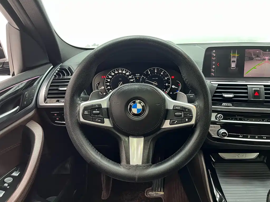 BMW X4 xDrive25 i M Sport Package