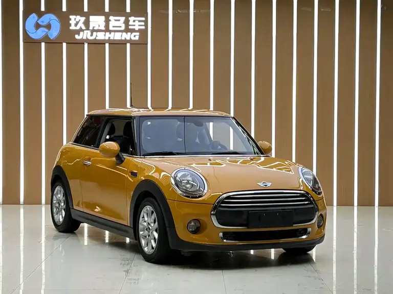 MINI 1.2 T ONE Pioneer