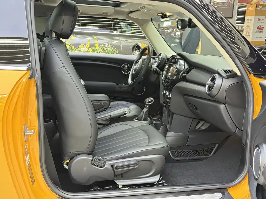 MINI 1.2 T ONE Pioneer