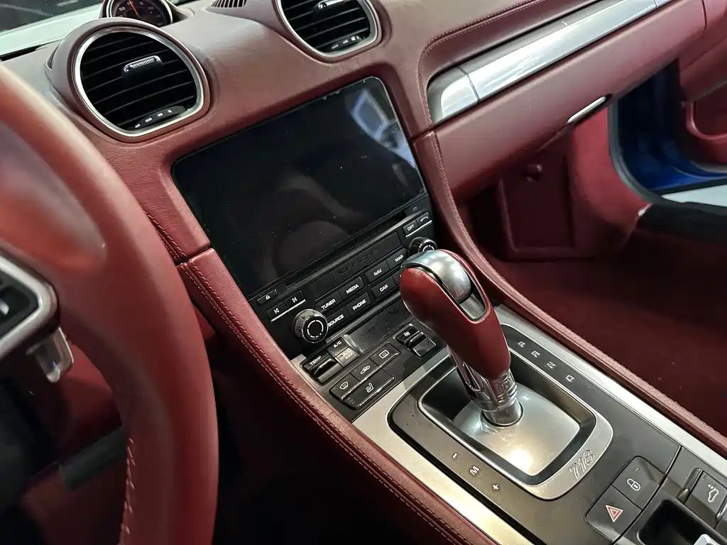 Porsche 718 Boxster 2.0 T