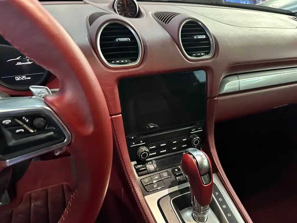 Porsche 718 Boxster 2.0 T