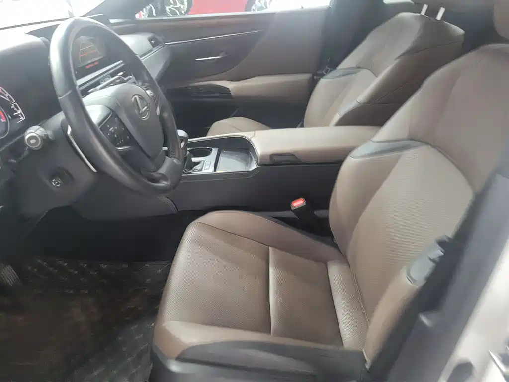 Lexus ES 200 Premium Enjoyment