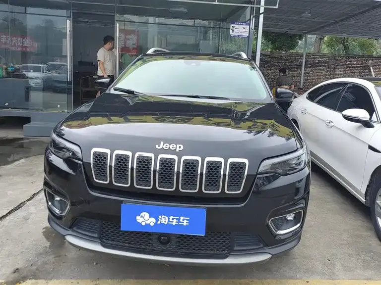 Jeep Cherokee 自由光 2019款 2.0 T 四驱探享版 国V