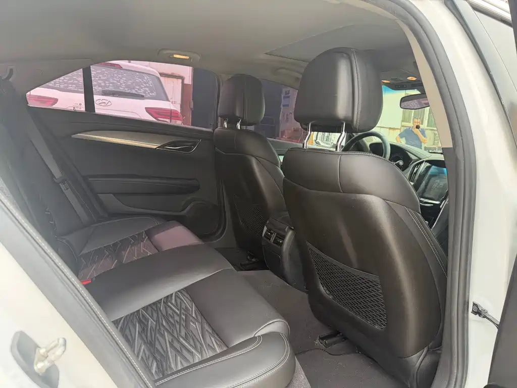 Cadillac ATS-L 28 T Tech