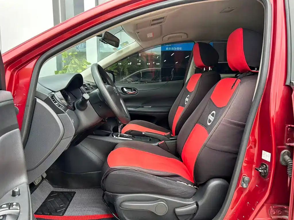 Tiida 1.6 L CVT Comfort