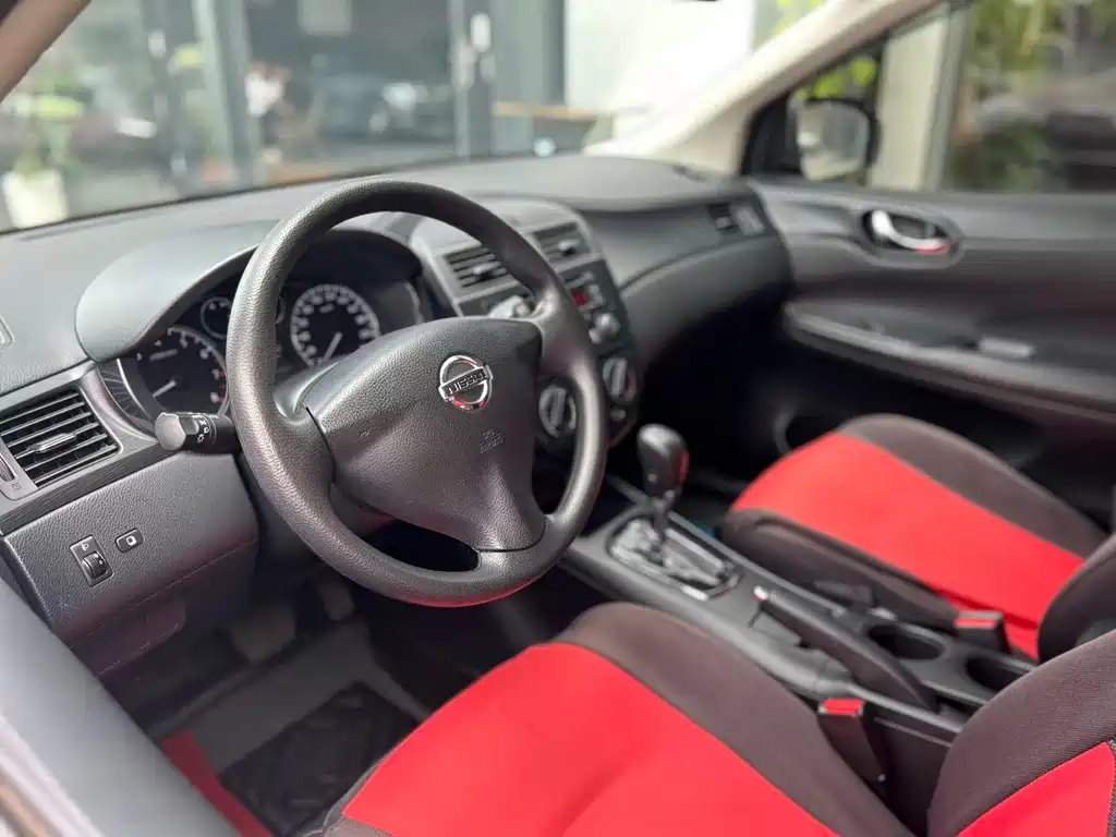 Tiida 1.6 L CVT Comfort