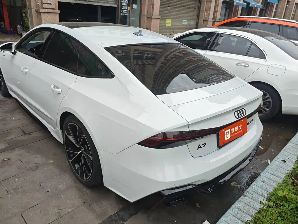Audi A7 45 TFSI Select