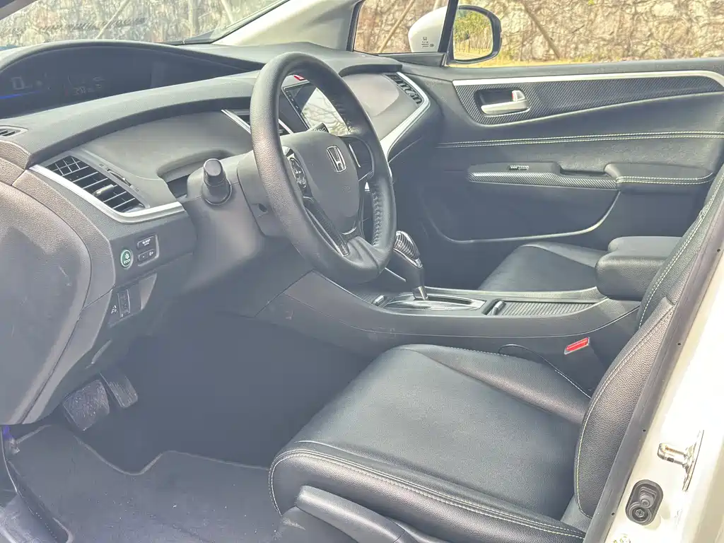Jade 1.8 L Auto Classic 5-seat
