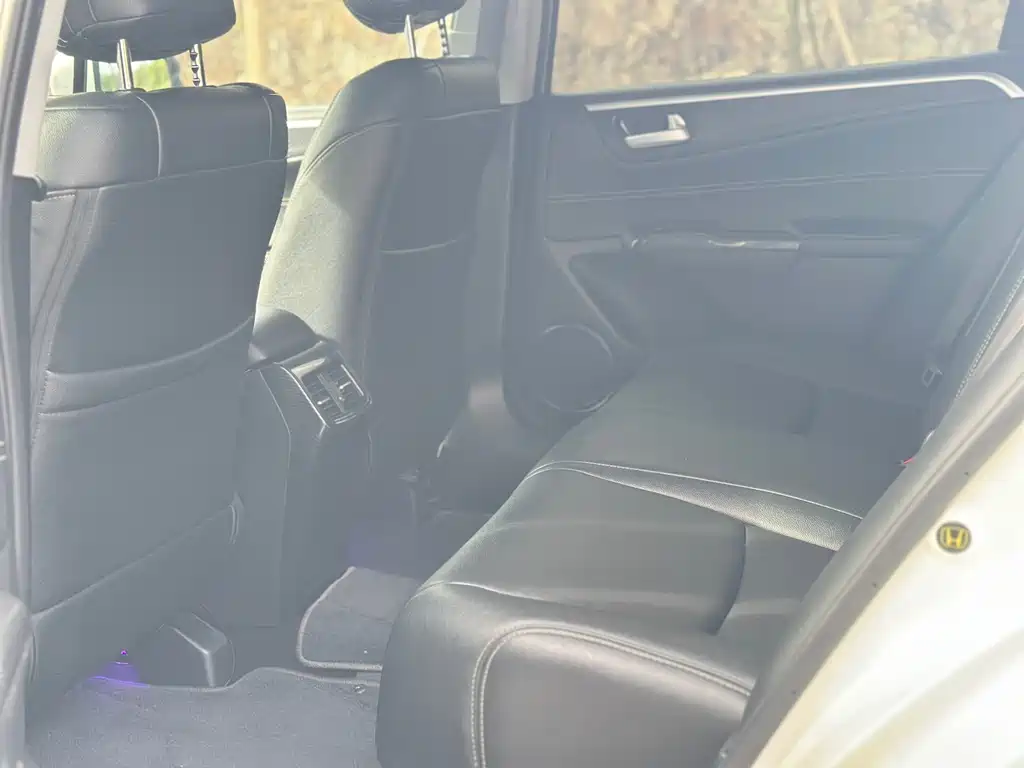 Jade 1.8 L Auto Classic 5-seat