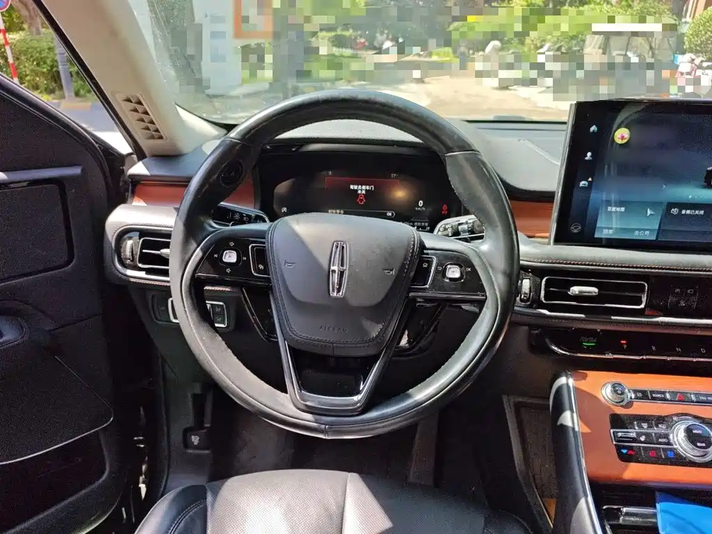 Aviator 3.0 T V6 4 WD Premium