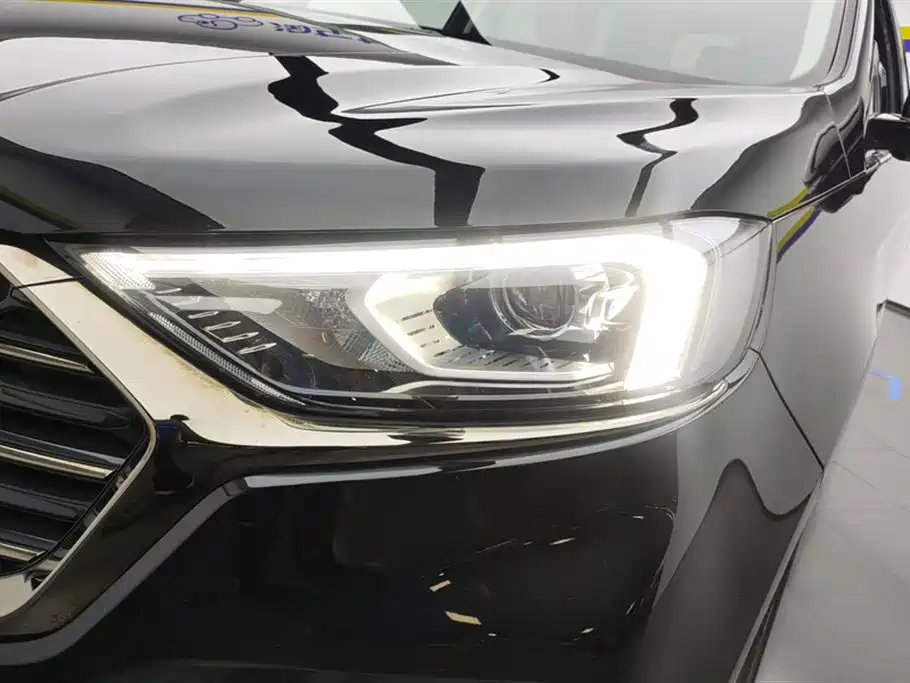 Edge PLUS EcoBoost 245 2 WD Grand Sharp 7-seat
