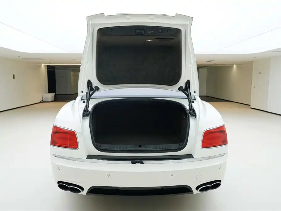 Flying Spur 4.0 T V8 S Standard
