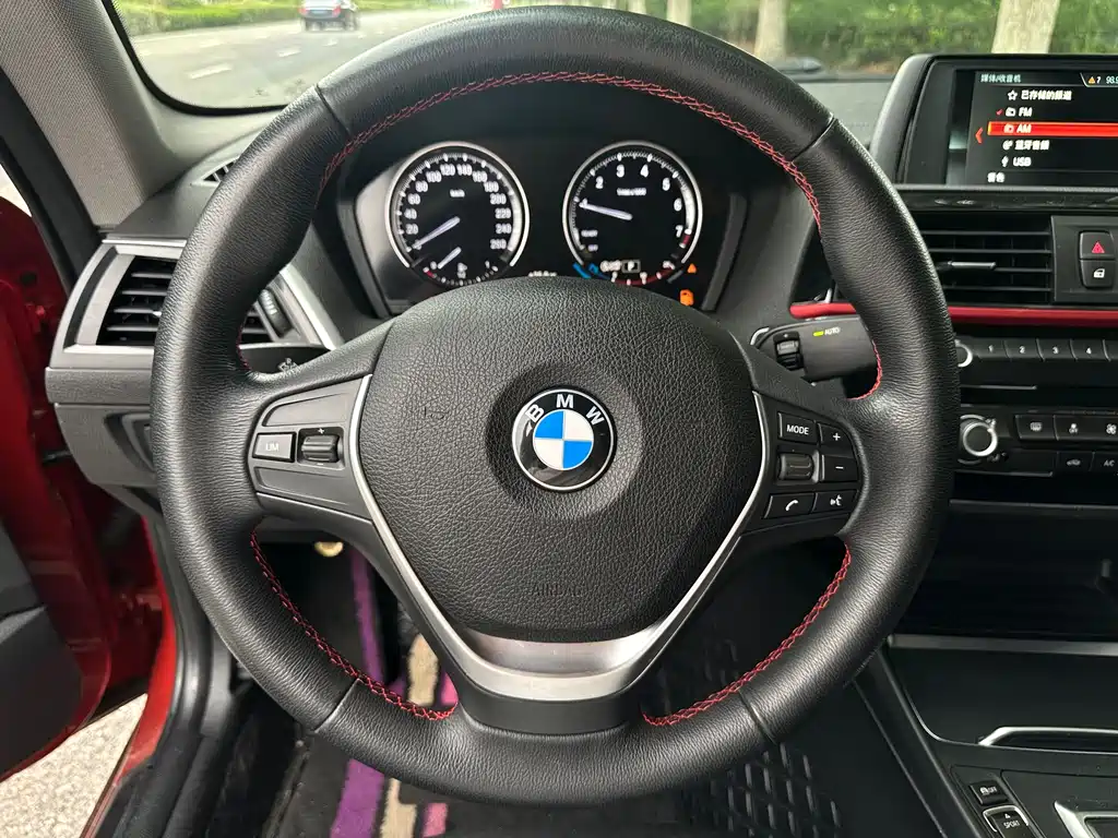 BMW 2 Series (Import) 220 i Sport Design Package