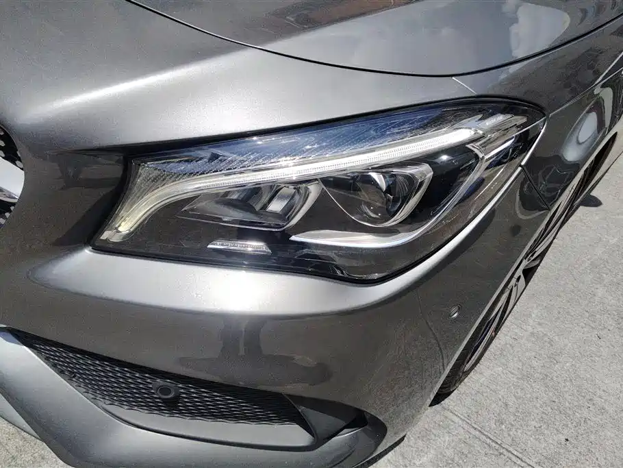 Mercedes-Benz CLA (Import) CLA 200 Fashion