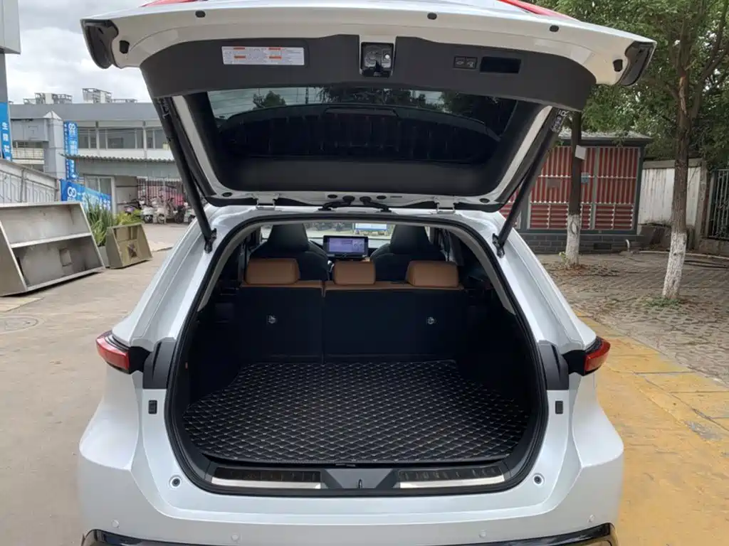 Venza 2.0 L CVT 2 WD Distinguished