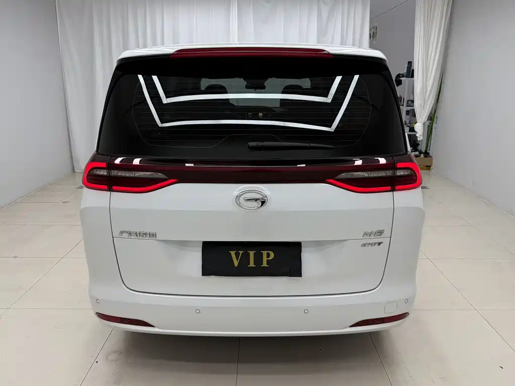 GAC Trumpchi M6 270 T DCT Luxury (7-seat)