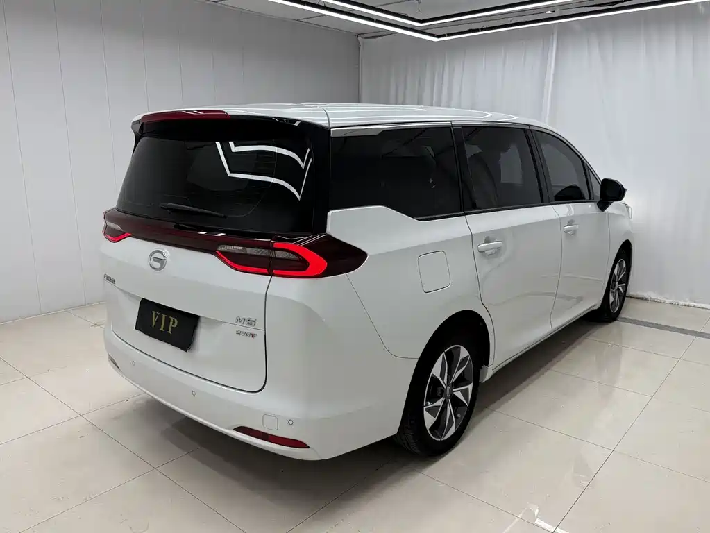 GAC Trumpchi M6 270 T DCT Luxury (7-seat)