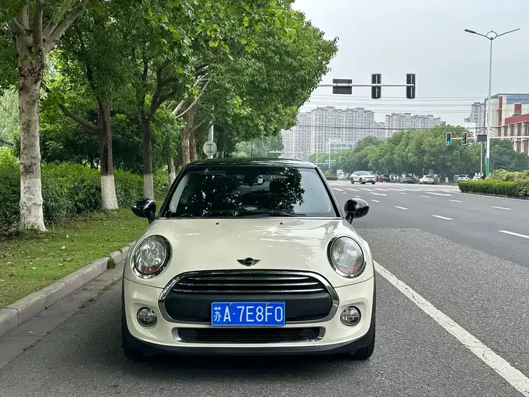 MINI 1.2 T ONE+