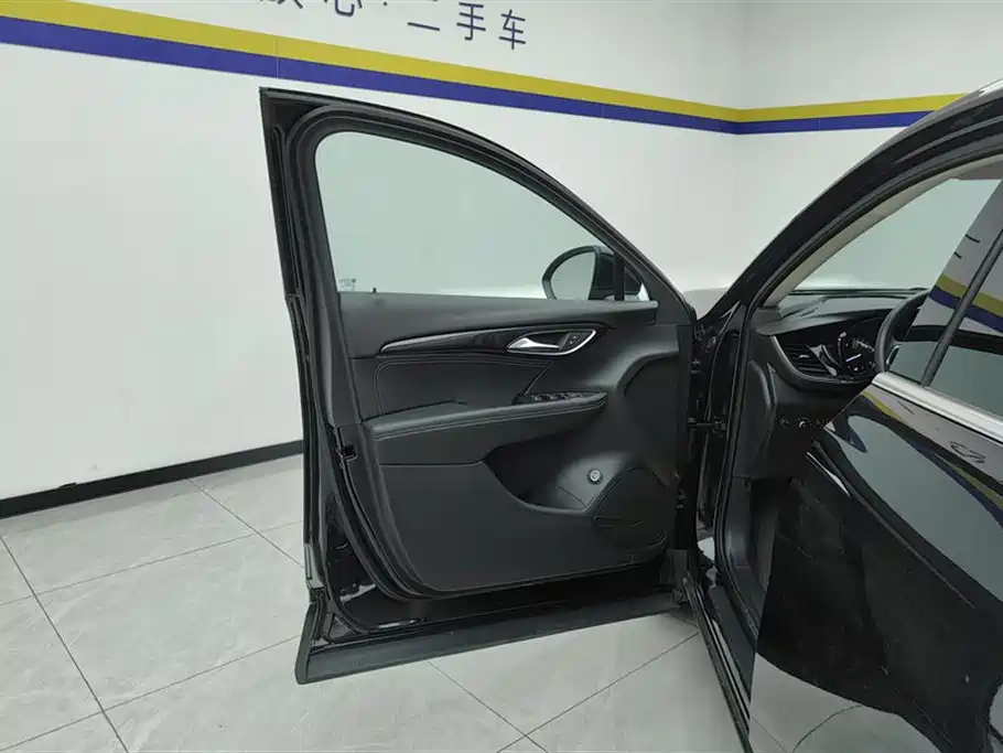 Envision Plus Envision Plus 652 T 5-seat 4 WD Luxury