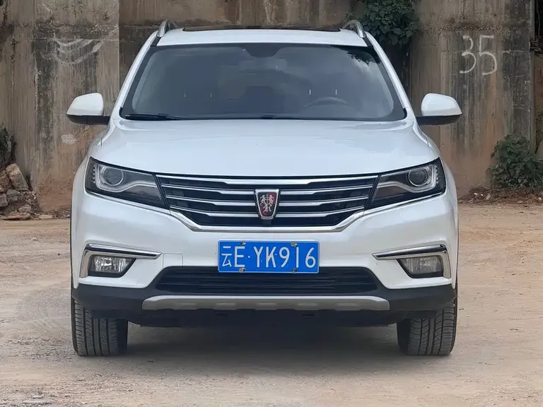 Roewe RX5 30 T 2 WD Auto Internet Smart Enjoyment
