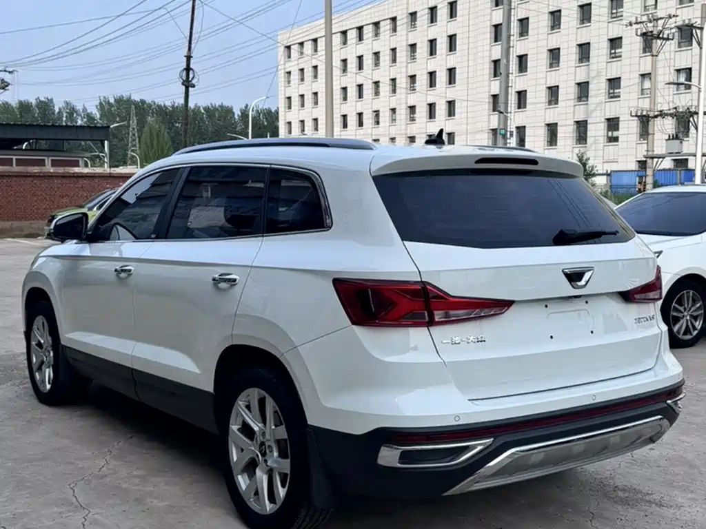 Jetta VS7 1.4 T Auto Joy