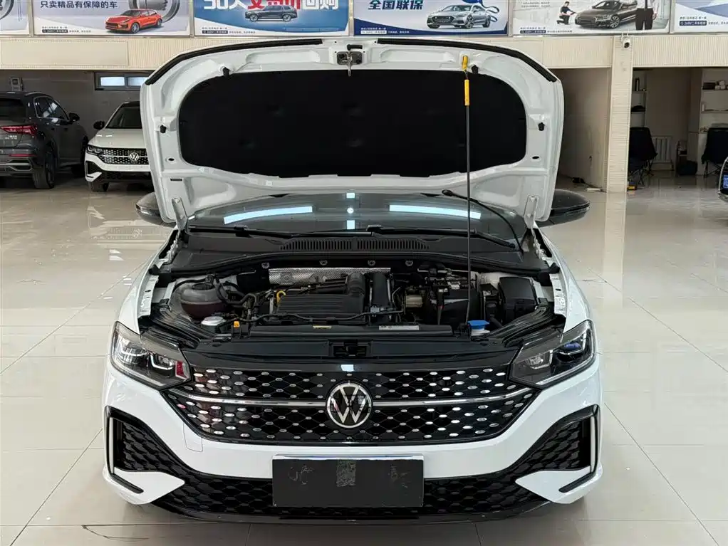 Lavida 280 TSI DSG Starry Sky Manyi