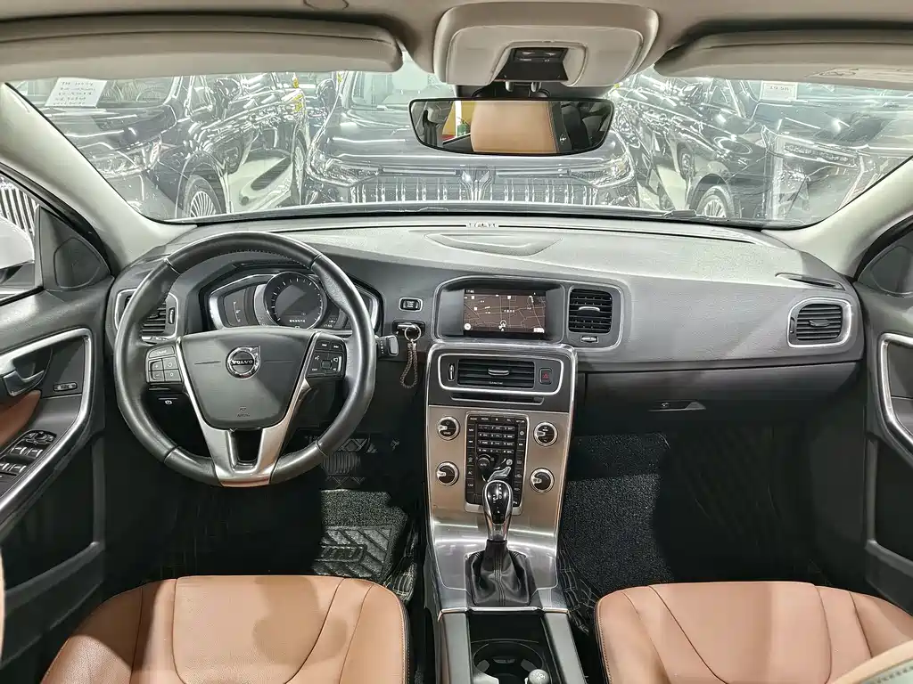 Volvo S60 沃尔沃S60 2019款 S60 L T5 智驭版