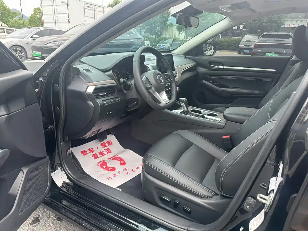 Teana 2.0 L XL Comfort