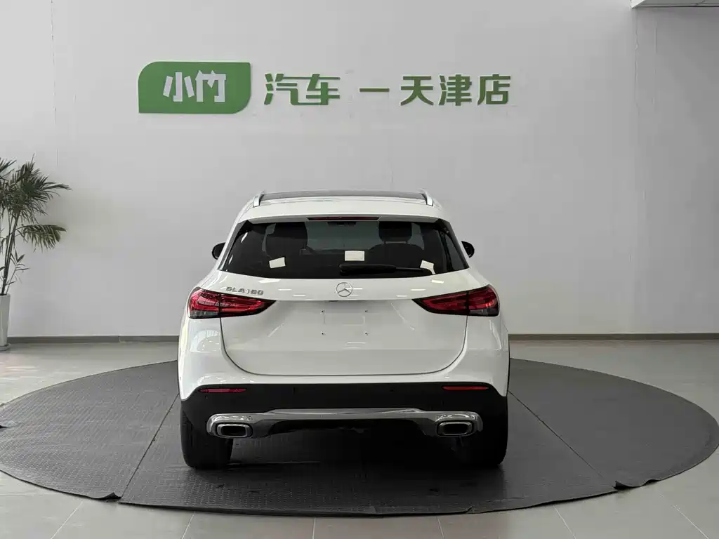 Mercedes-Benz GLA GLA 180