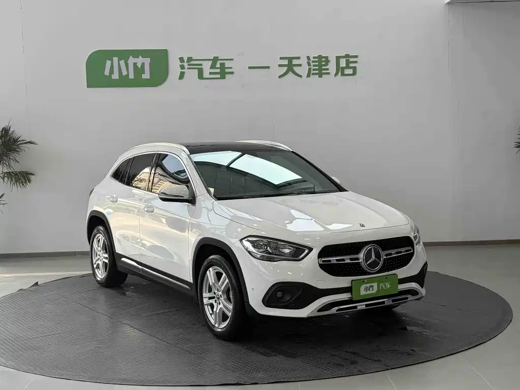Mercedes-Benz GLA GLA 180