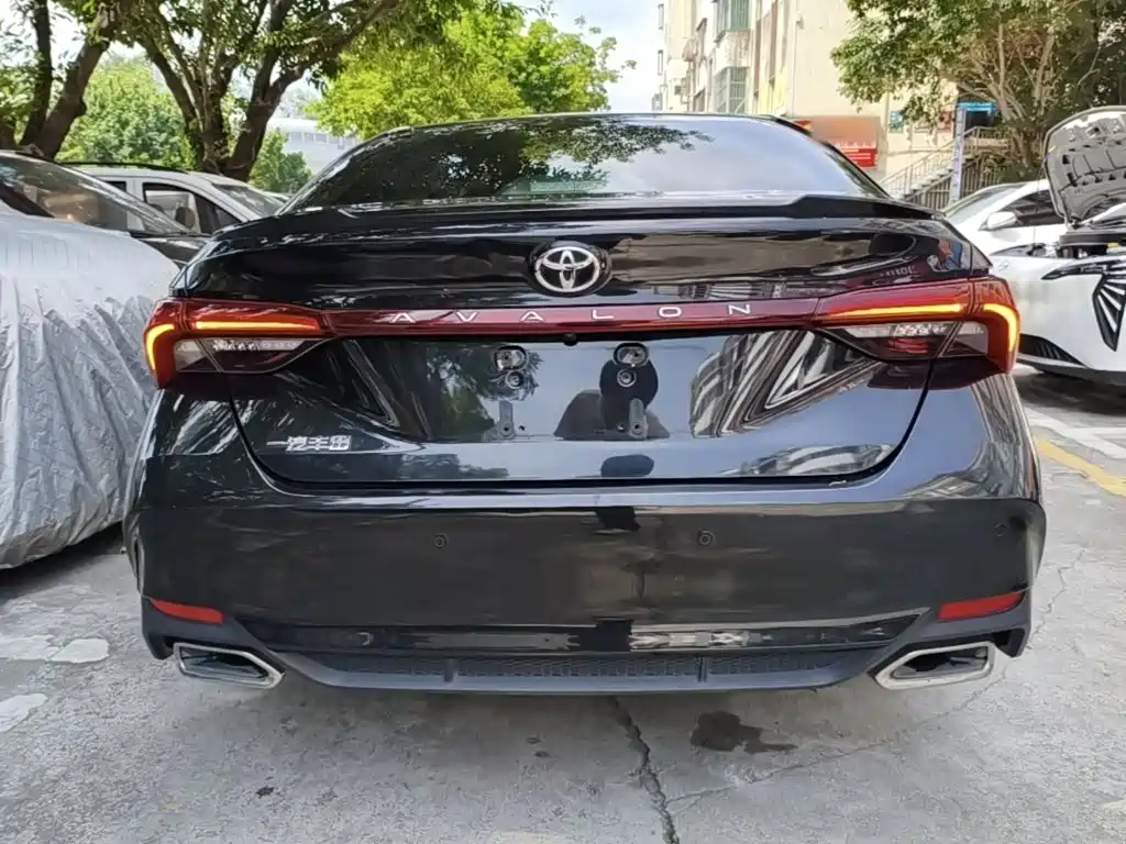 Avalon 2.5 L Luxury