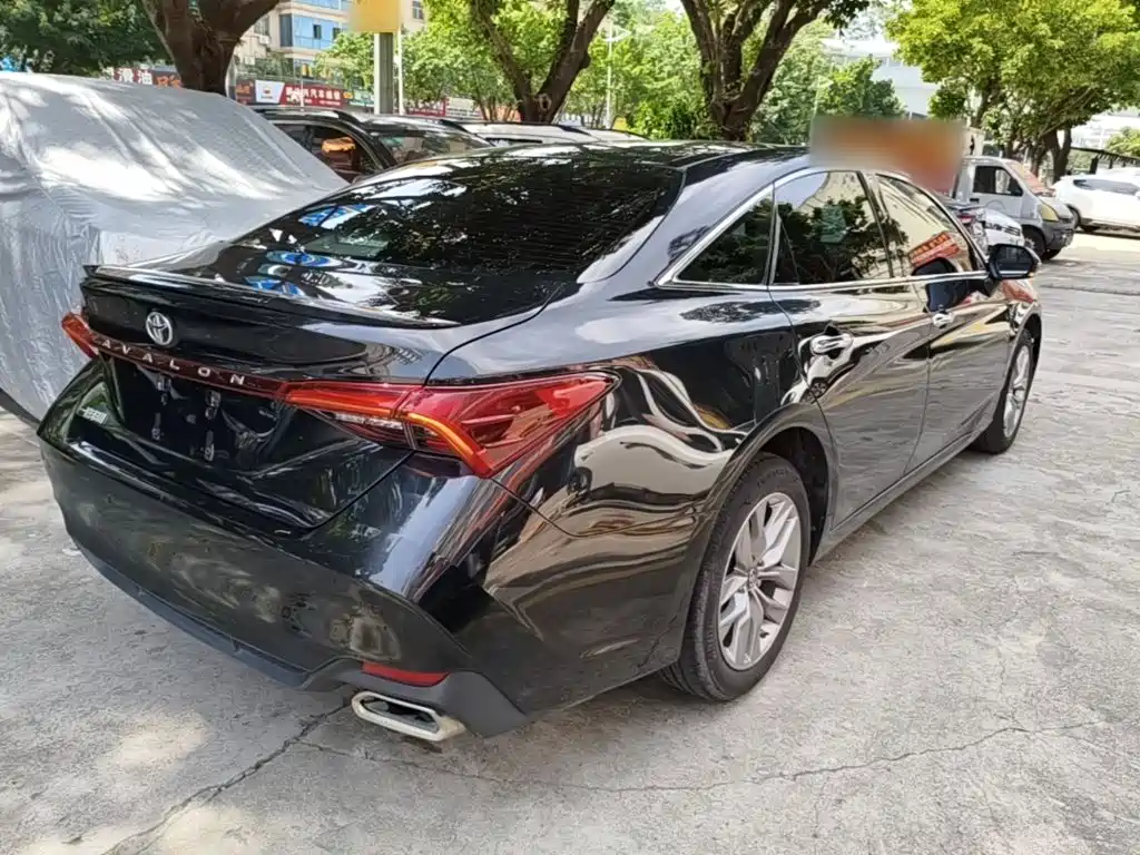 Avalon 2.5 L Luxury