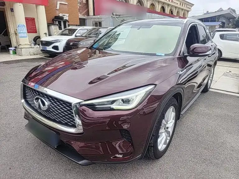 Infiniti QX50 2.0 T 2 WD Fashion