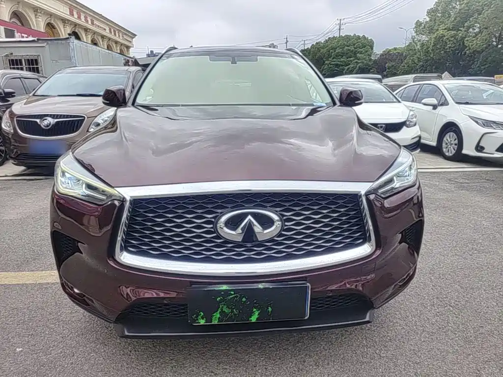 Infiniti QX50 2.0 T 2 WD Fashion