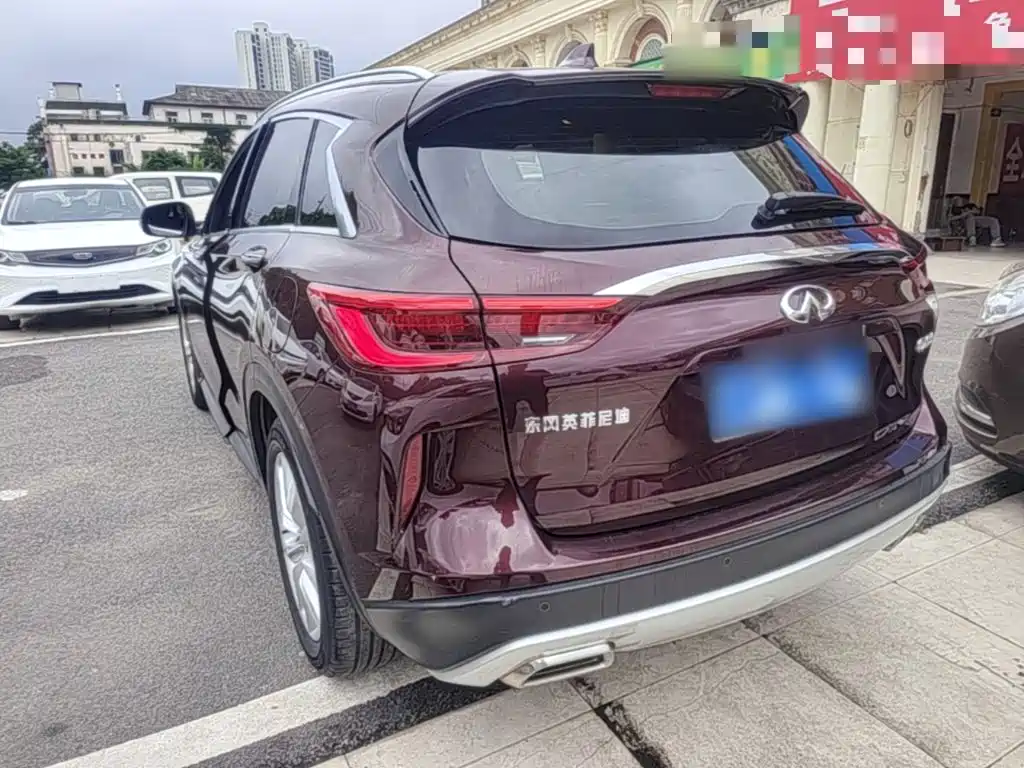 Infiniti QX50 2.0 T 2 WD Fashion