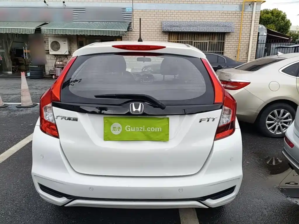 Fit 1.5 L CVT Comfort