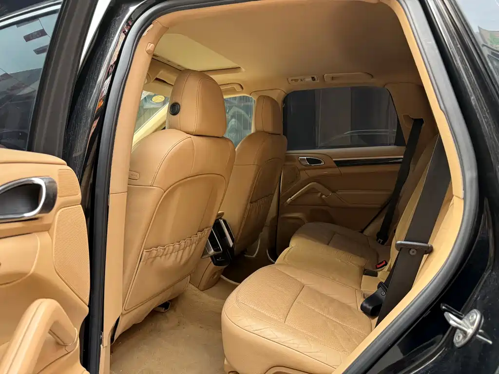 Cayenne Cayenne 3.0 T US Spec